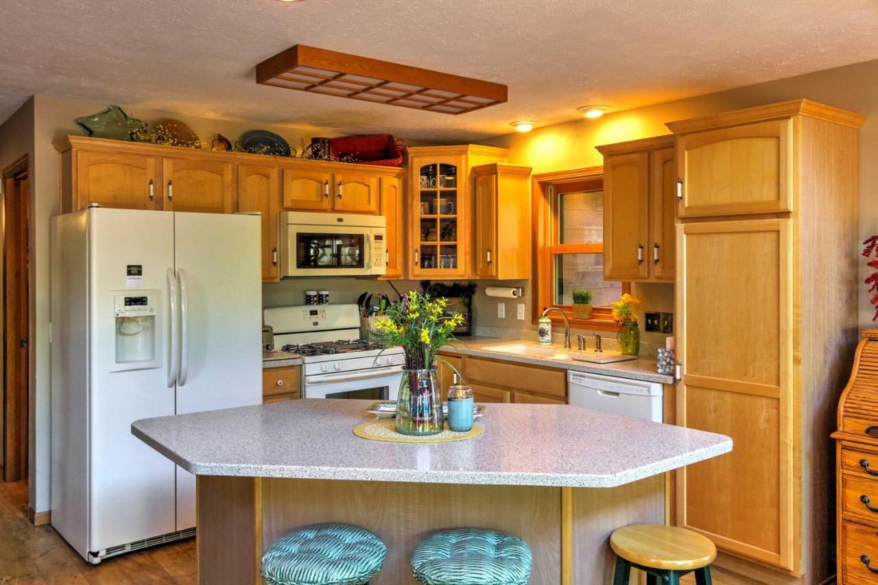 Roomy House On 2 Acres - 2 Mi To Egg Harbor Beach! Zewnętrze zdjęcie
