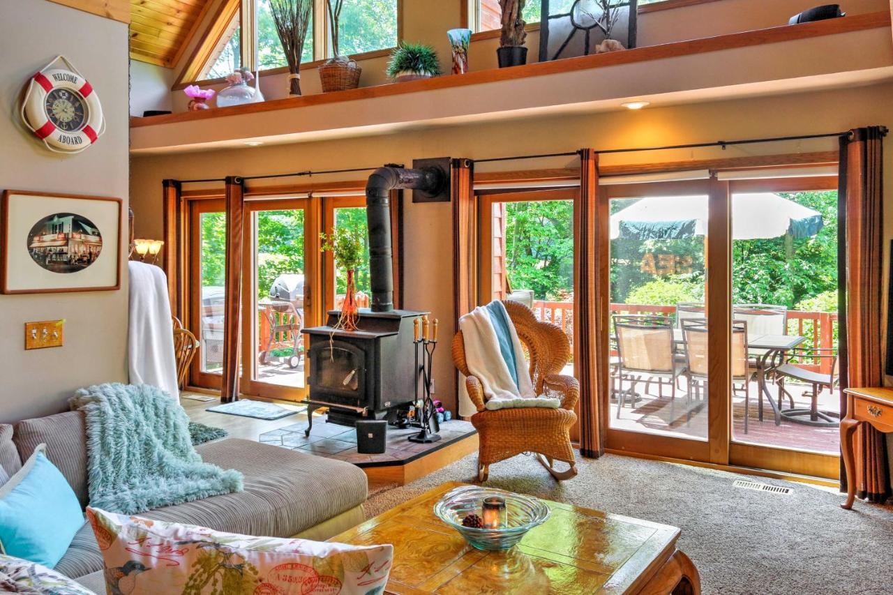Roomy House On 2 Acres - 2 Mi To Egg Harbor Beach! Zewnętrze zdjęcie
